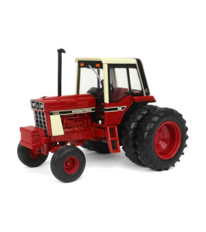 ERTL, 1/32 International Harvester Wide Front Tractor with Rear Duals